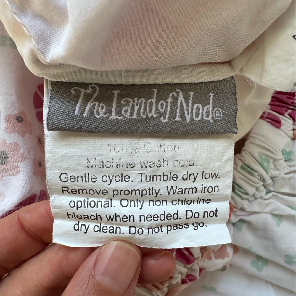 Pottery Barn Kids & The Land of Nod Crib Sheets - Picture 4 of 7